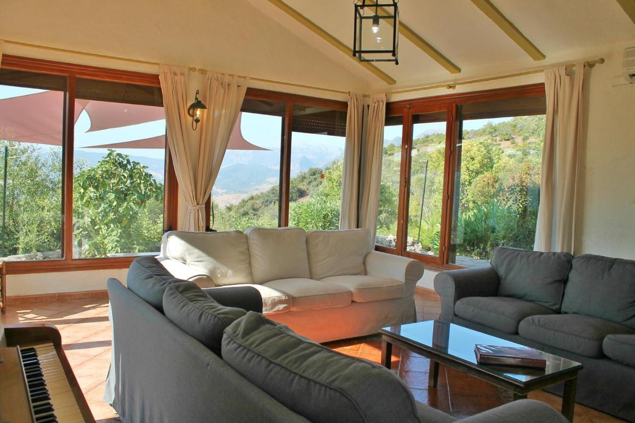 Casas Rurales Los Algarrobales El Gastor Luaran gambar